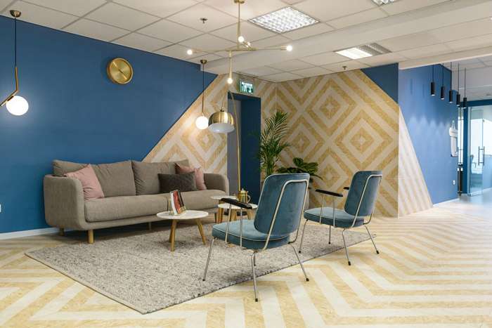 中式網(wǎng)絡(luò)公司辦公室設(shè)計(jì)效果圖