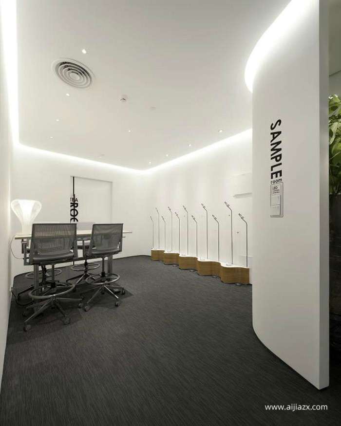 580平米電子科技公司辦公室設(shè)計效果圖