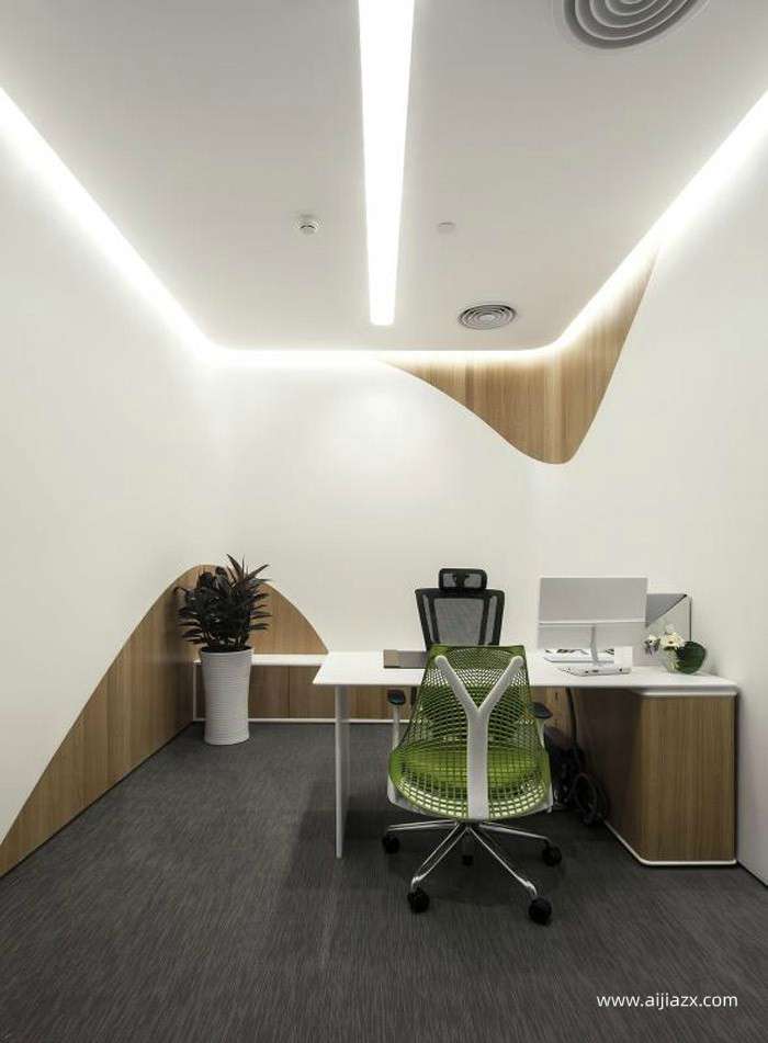 580平米電子科技公司辦公室設(shè)計效果圖