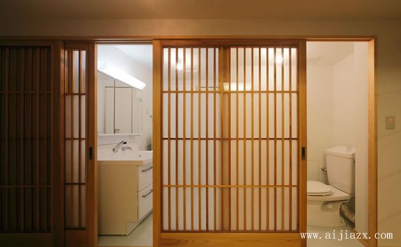 流行創(chuàng)意的日式風格大戶型衛(wèi)浴間裝修效果圖